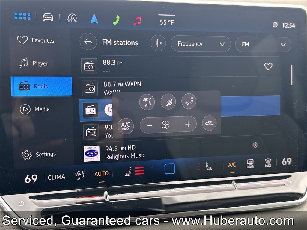 Used 2025 Volkswagen Tiguan SE AWD/4WD image 19