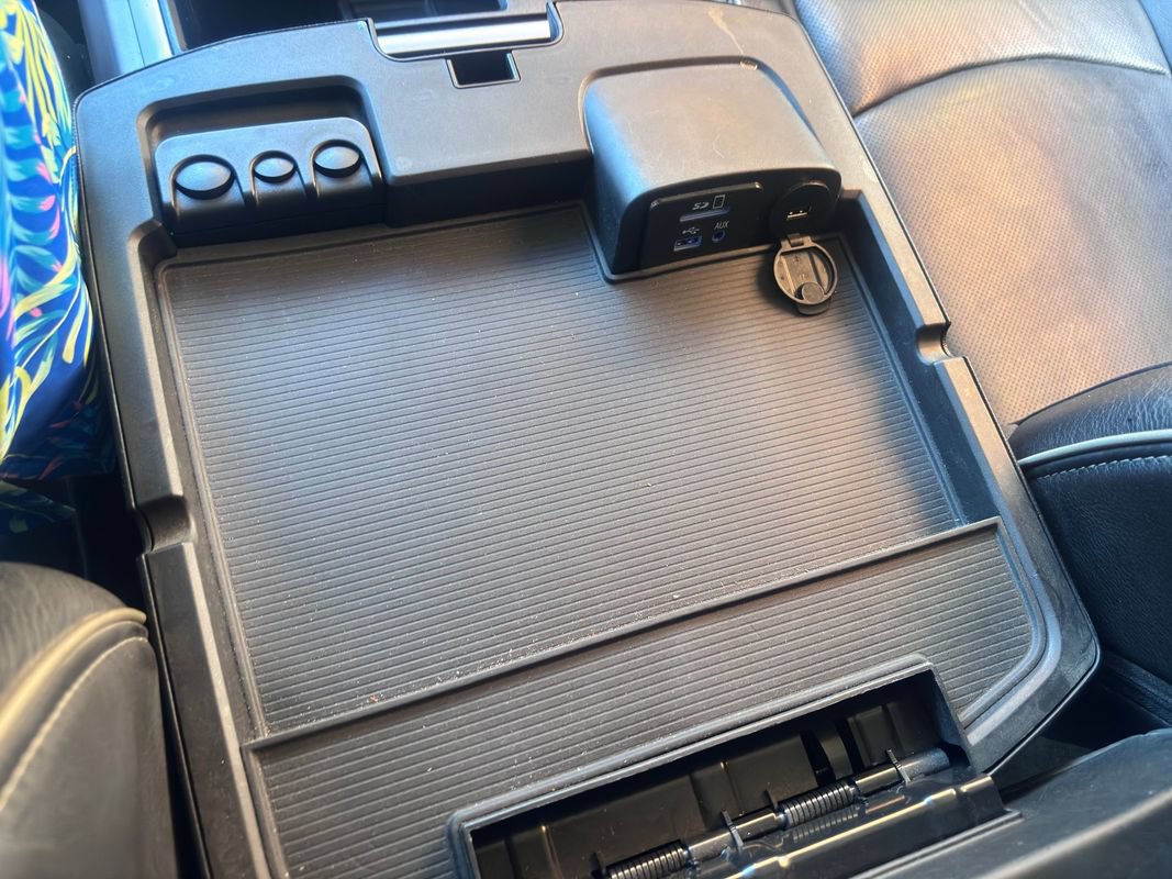Used 2014 RAM 1500 Limited AWD/4WD image 22