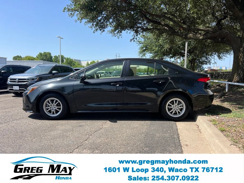 Used 2022 Toyota Corolla LE FWD image 4