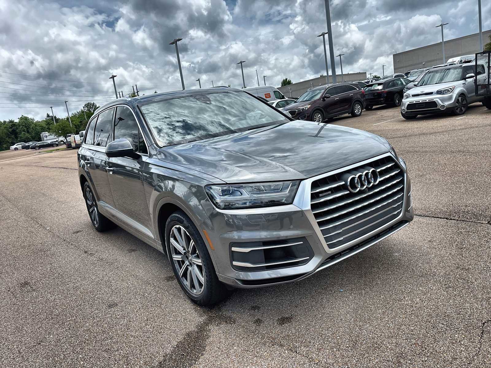 Used 2018 Audi Q7 3.0T Premium Plus w/ Premium Plus Package AWD/4WD image 11