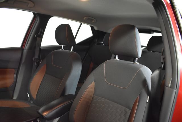 Used 2022 Nissan Kicks SR FWD image 10