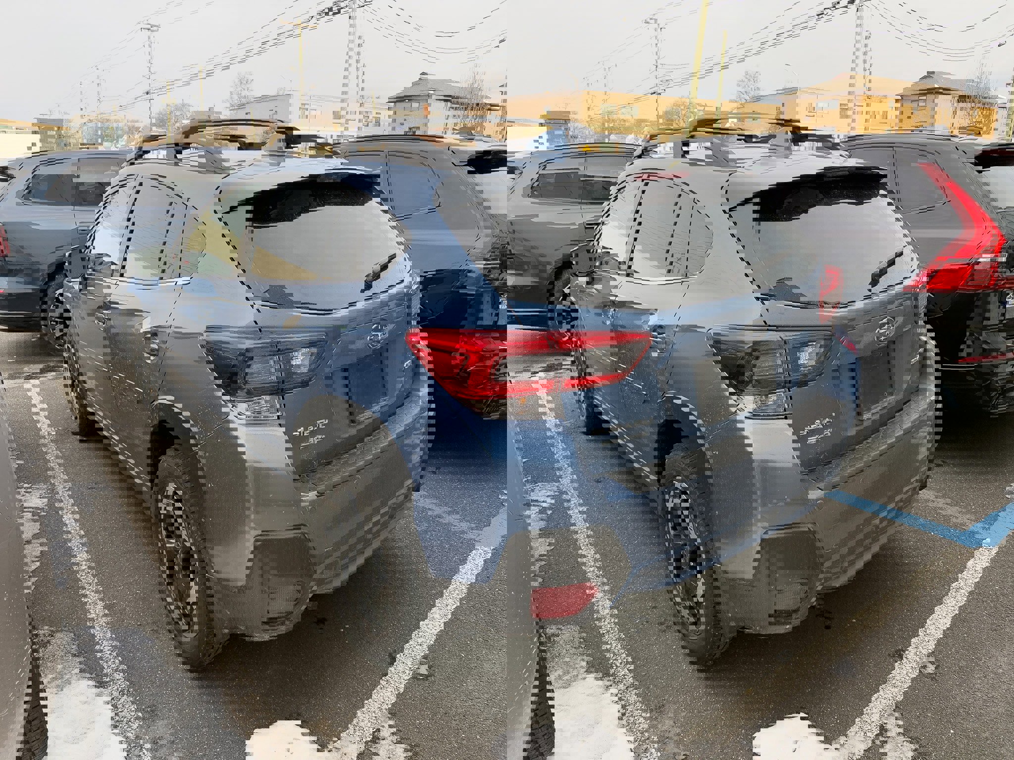 Used 2022 Subaru Crosstrek 2.5i Limited w/ Moonroof Package 1 image 4