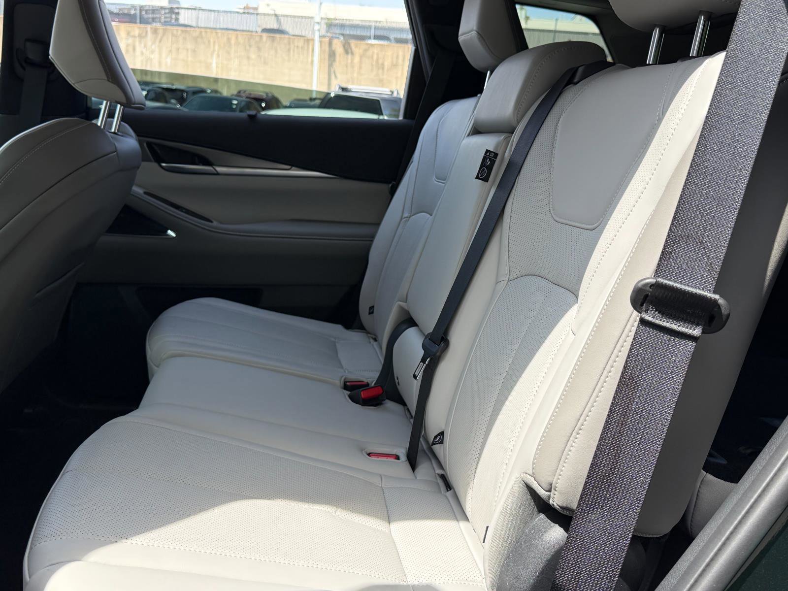 Used 2026 INFINITI QX60 Luxe w/ Cargo Package AWD/4WD image 16