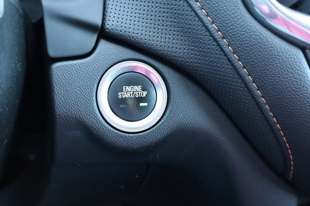 Used 2020 Chevrolet Equinox Premier w/ Premier Redline Edition image 13