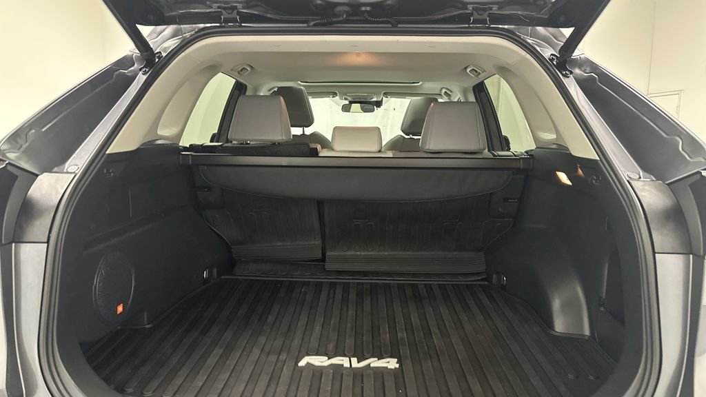 Certified 2021 Toyota RAV4 XLE Premium AWD/4WD image 13