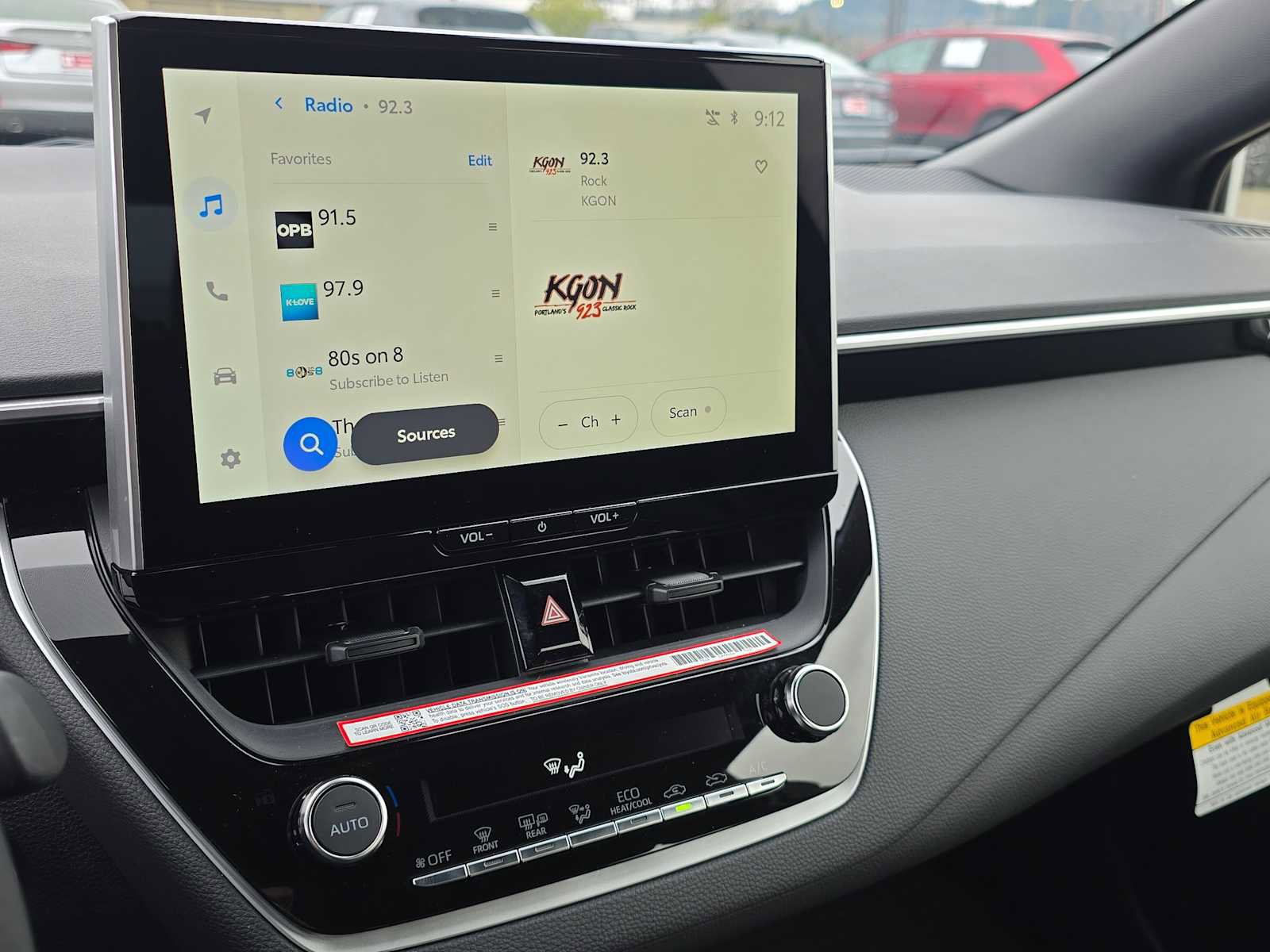 Certified 2026 Toyota Corolla SE w/ SE Package image 27