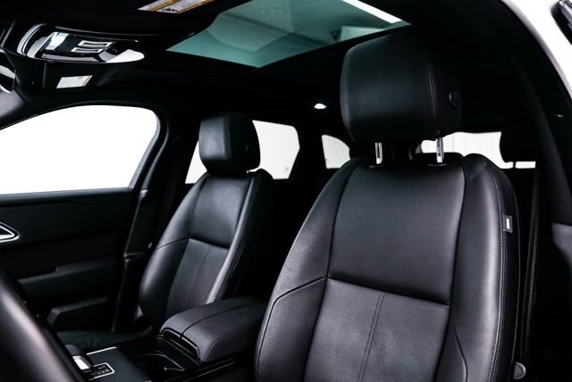 Used 2025 Land Rover Range Rover Velar Dynamic SE image 12