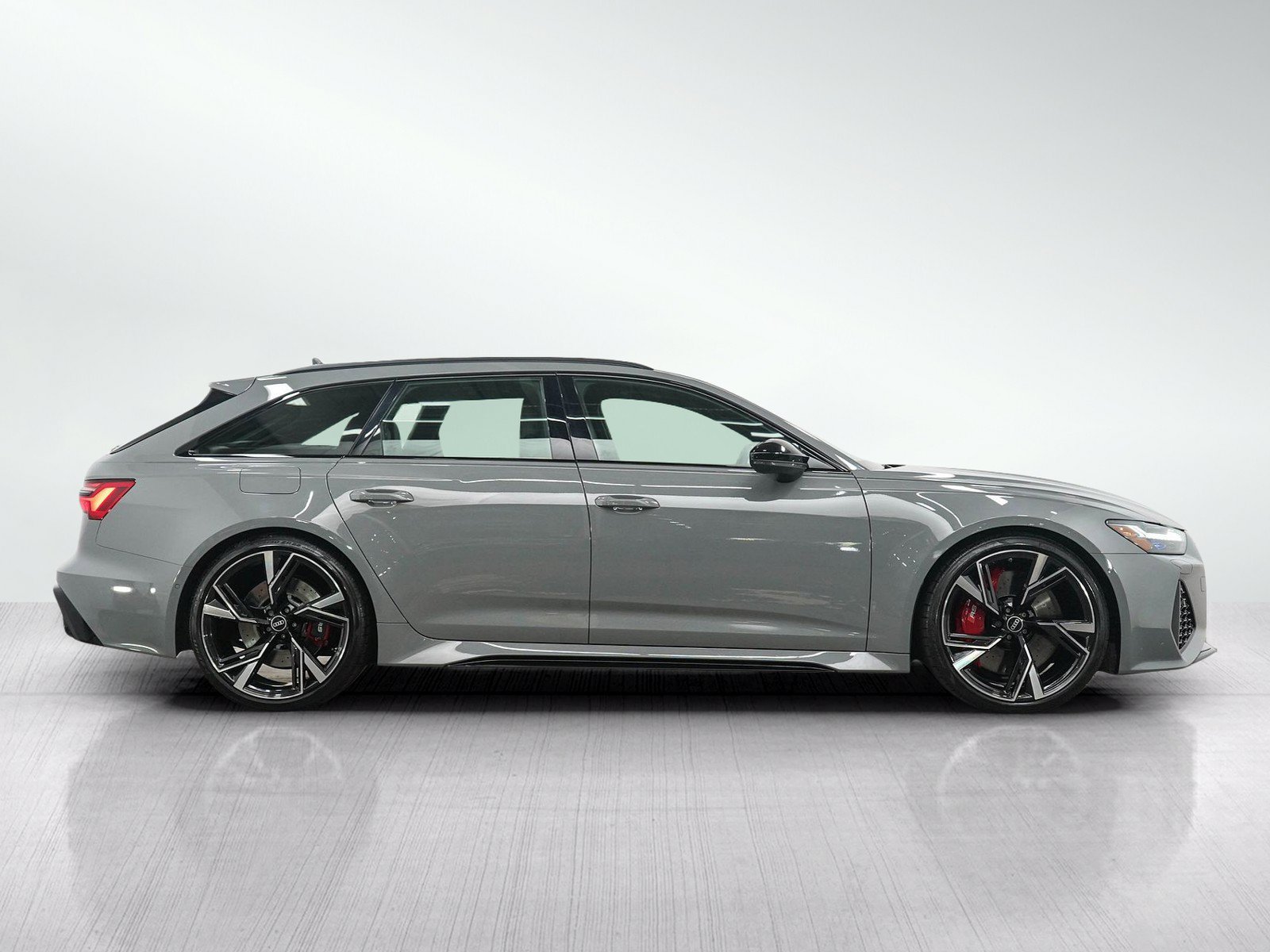 Used 2021 Audi RS 6 AWD/4WD image 6