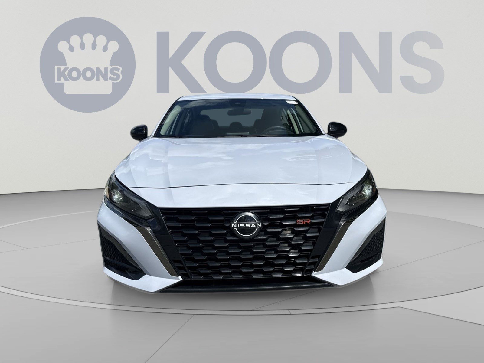 Used 2024 Nissan Altima 2.5 SR FWD image 11