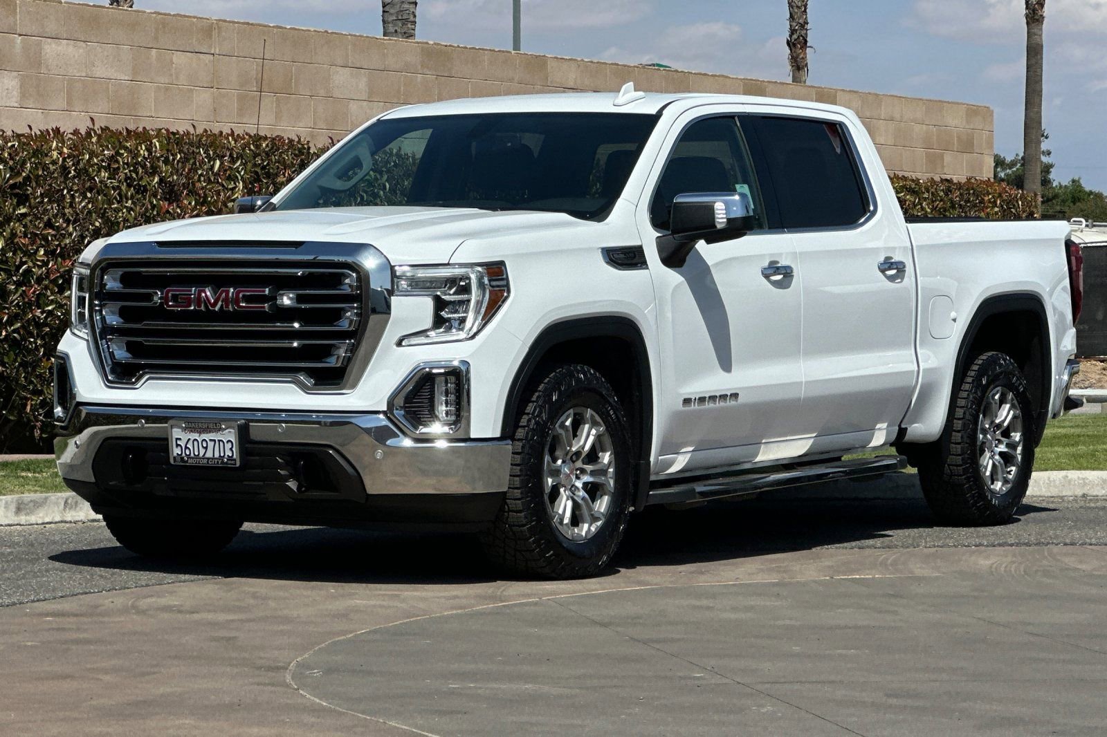 Certified 2021 GMC Sierra 1500 SLT w/ Driver Alert Package I RWD image 8