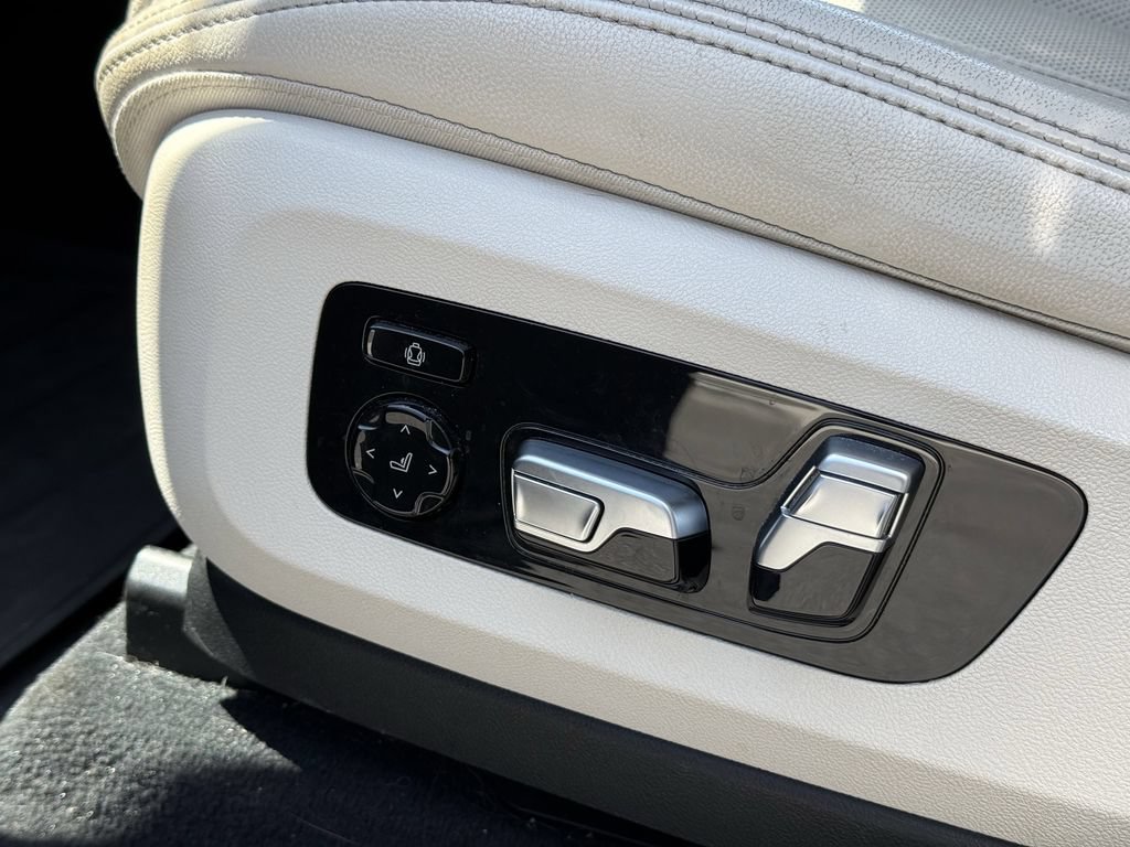 Used 2020 BMW X5 xDrive40i w/ M Sport Package AWD/4WD image 24