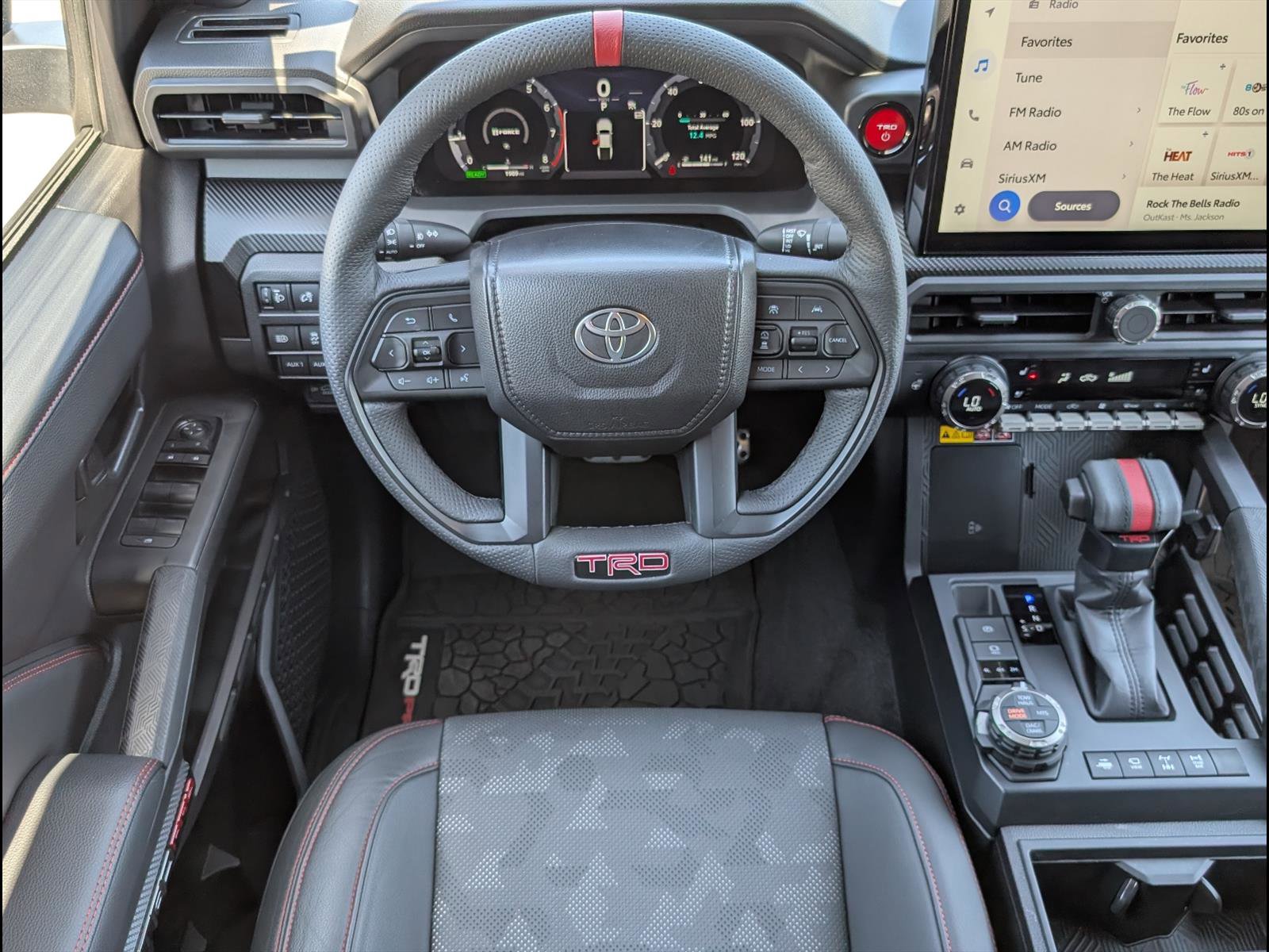 Used 2025 Toyota Tacoma TRD Pro AWD/4WD image 8