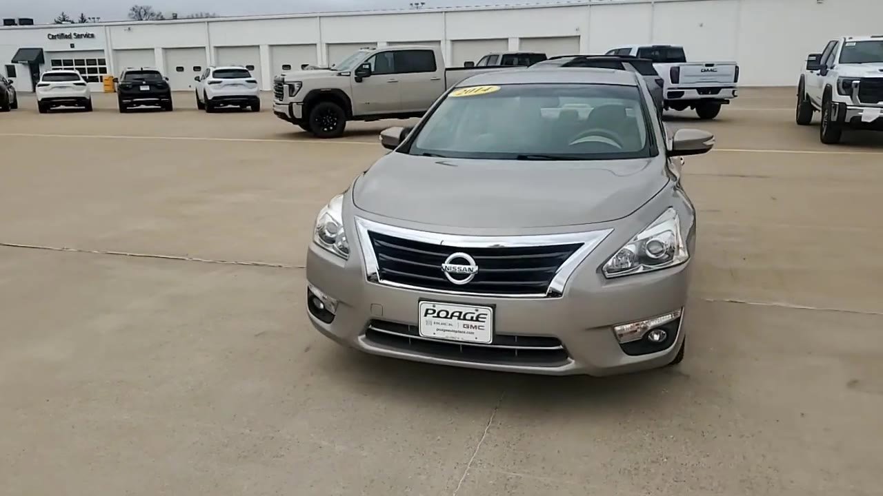 Used 2014 Nissan Altima 2.5 SV w/ Convenience Package image 3