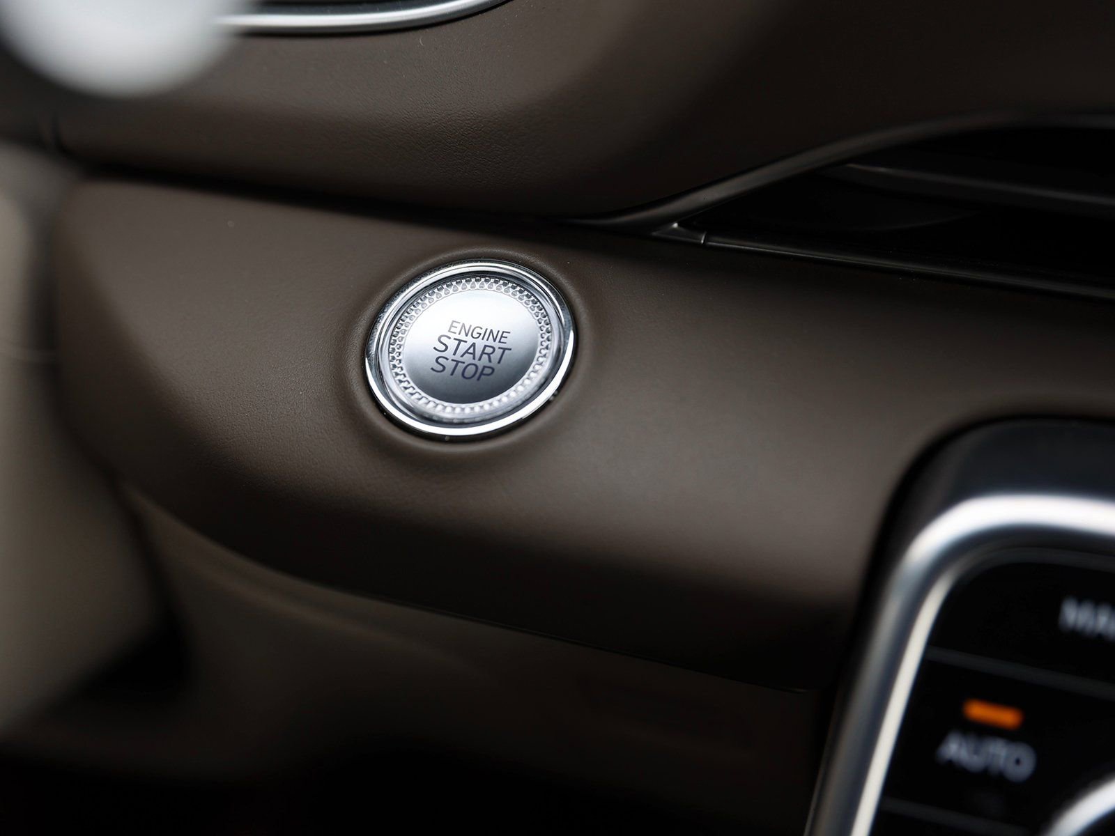 Used 2024 Genesis GV80 3.5T Prestige Signature image 32