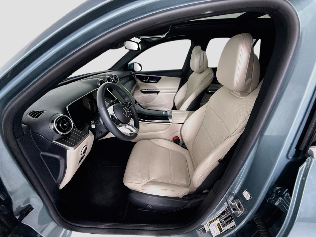 Certified 2026 Mercedes-Benz GLC 300 image 19