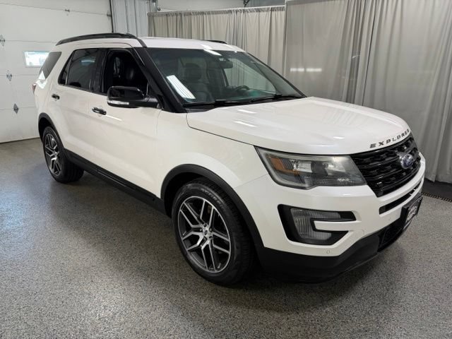Used 2016 Ford Explorer Sport AWD/4WD image 3