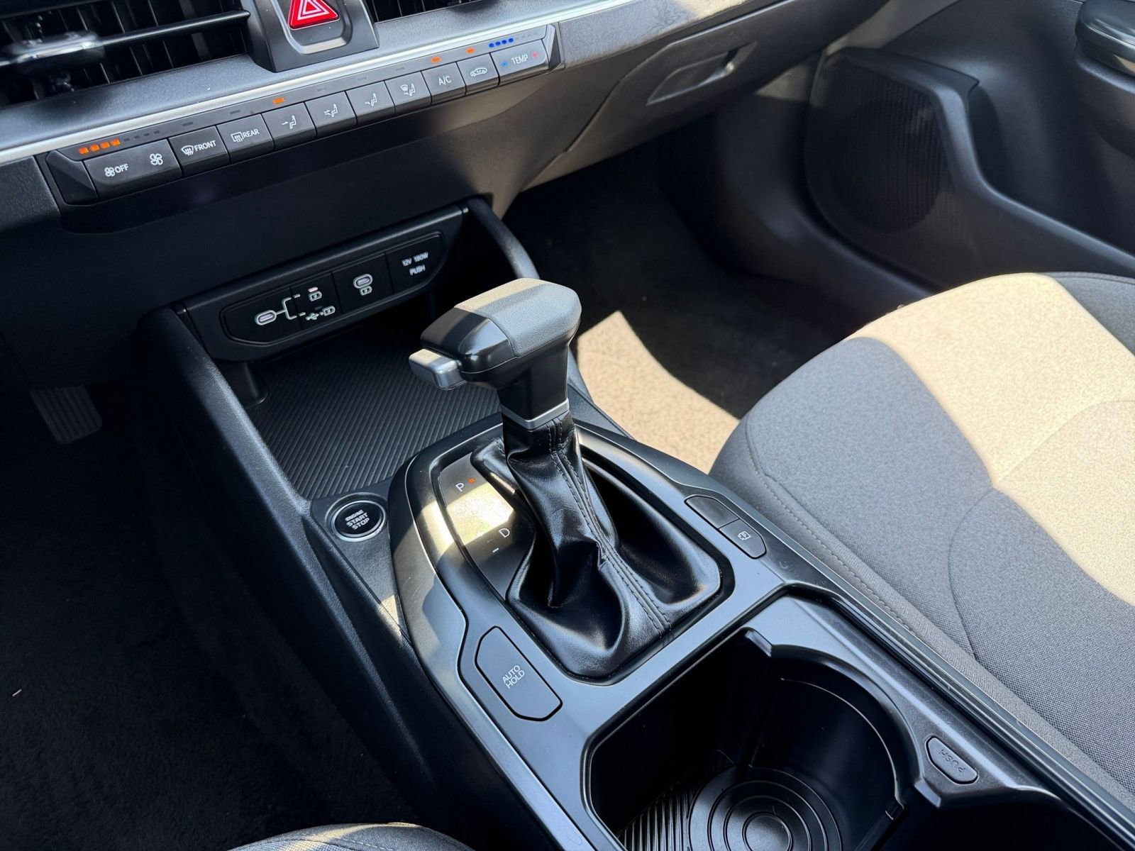 Used 2025 Kia K4 FWD image 41