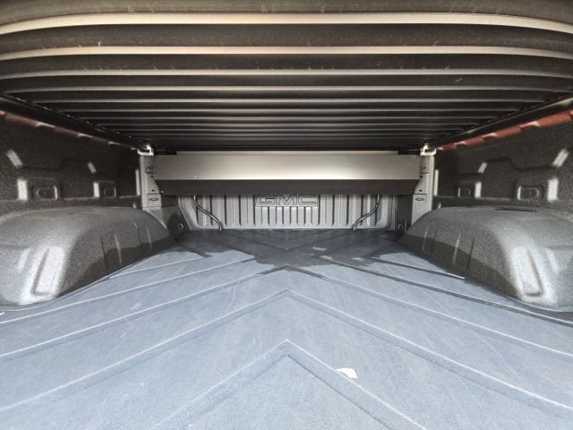 Used 2025 GMC Sierra 1500 AT4X AWD/4WD image 10
