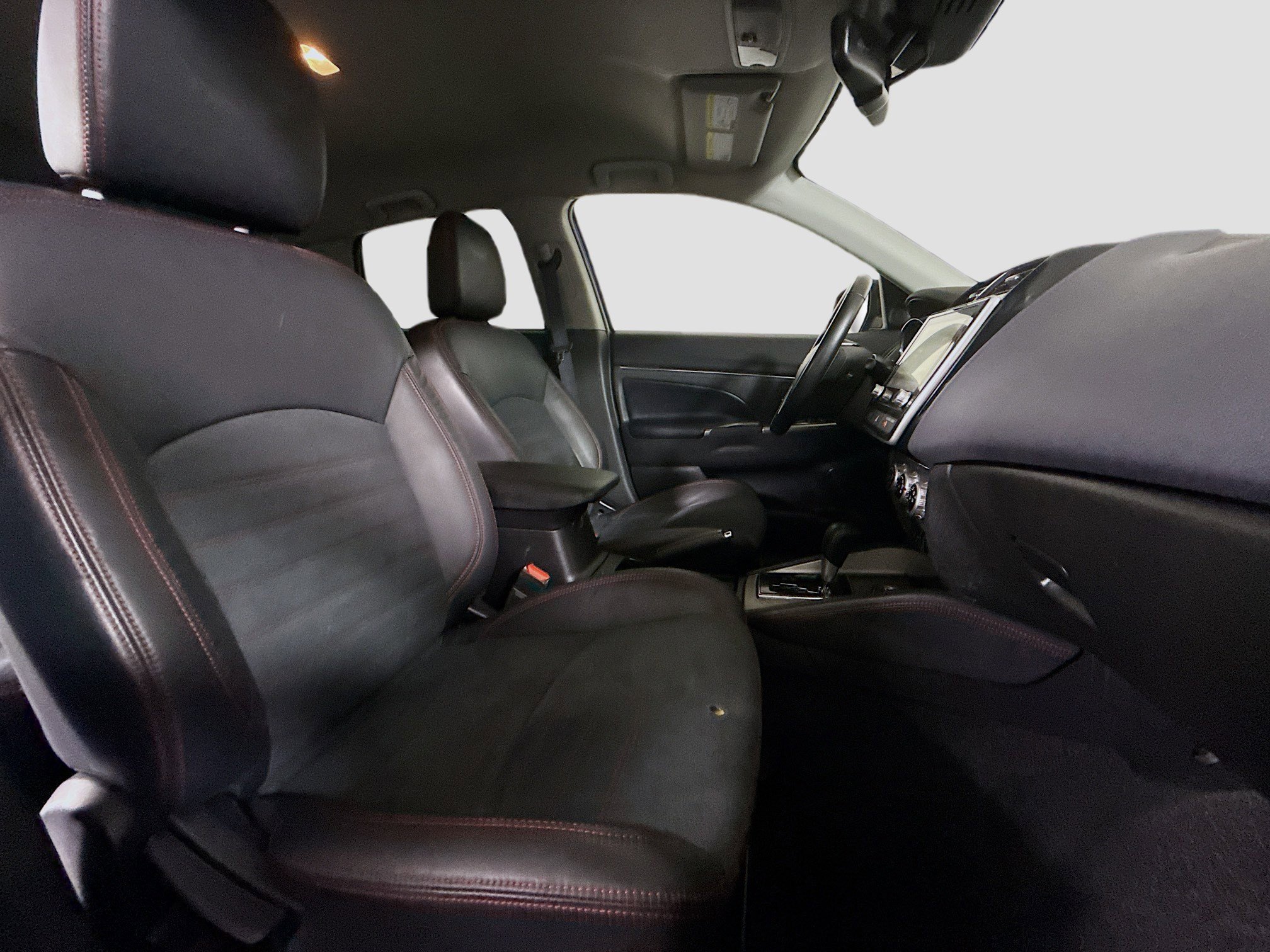 Used 2022 Mitsubishi Outlander Sport SE image 29