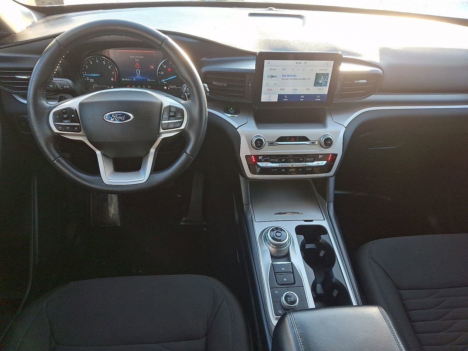 Used 2021 Ford Explorer XLT w/ Class III Trailer Tow Package image 11