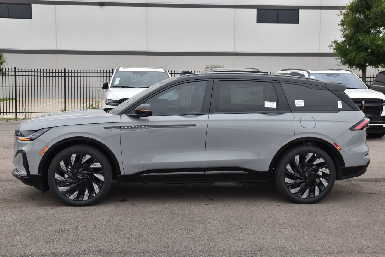 New 2026 Lincoln Nautilus Reserve w/ Jet Appearance Package AWD/4WD image 18