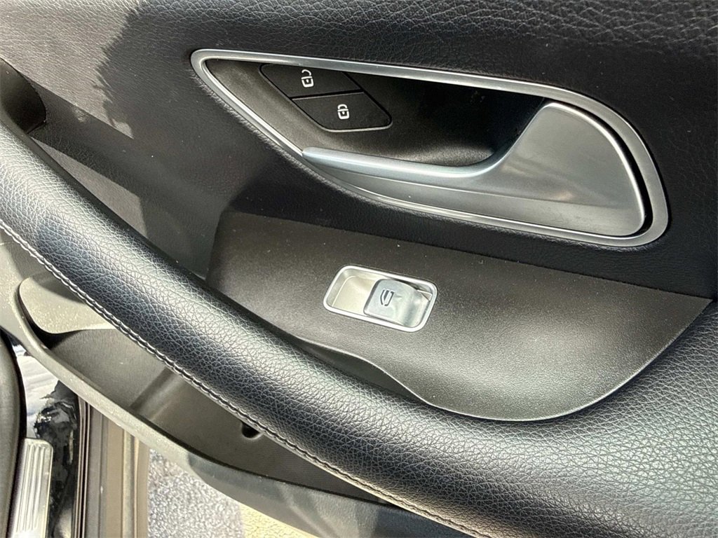 Used 2023 Mercedes-Benz GLS 450 GLS 450 image 28