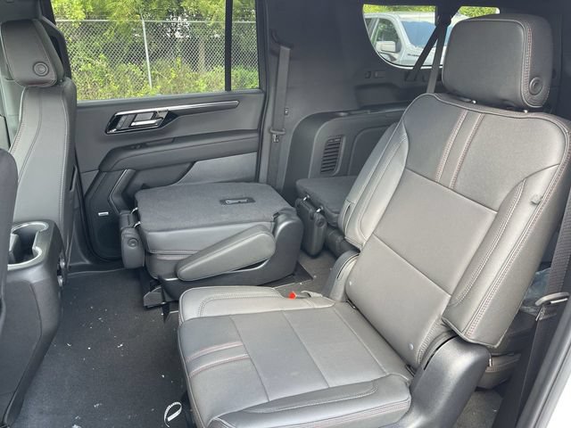 New 2026 Chevrolet Suburban RST w/ Comfort Package AWD/4WD image 23