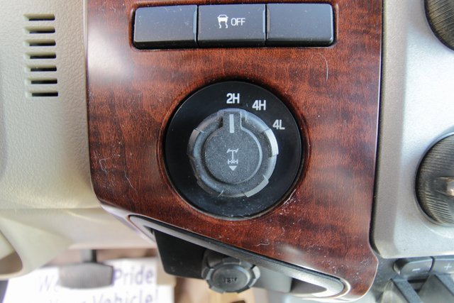 Used 2013 Ford F350 King Ranch w/ King Ranch w/Chrome Pkg image 25
