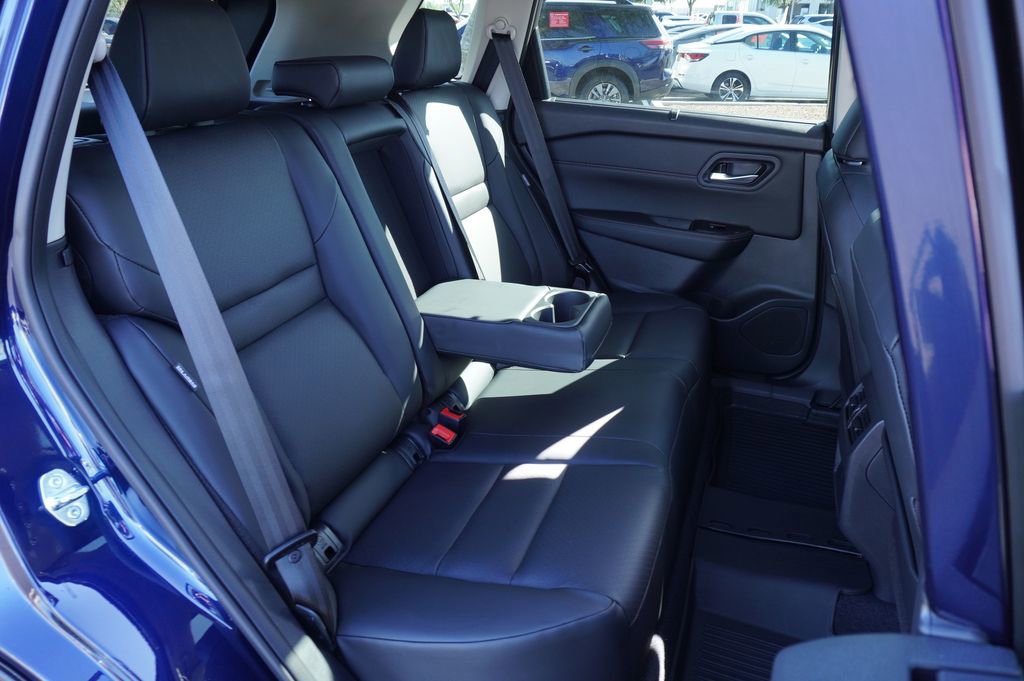 New 2026 Nissan Rogue SV image 9