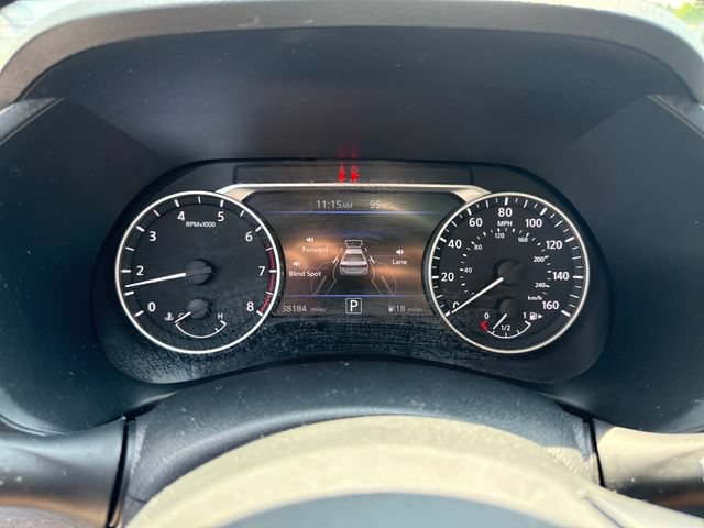 Used 2025 Nissan Sentra SR w/ SR Premium Package FWD image 20