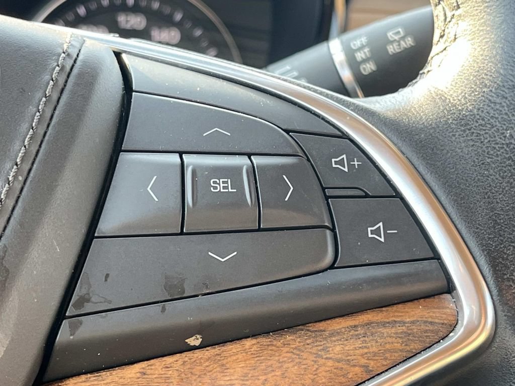Used 2021 Cadillac XT5 Premium Luxury w/ Platinum Package FWD image 40