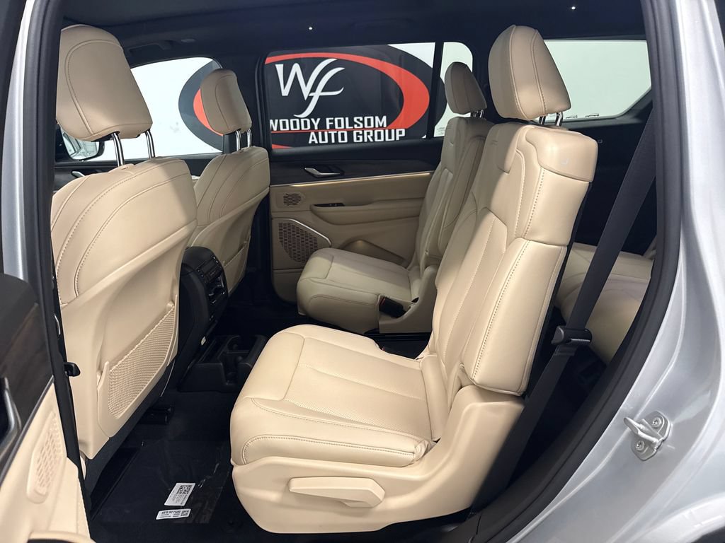 New 2026 Jeep Grand Cherokee L Limited RWD image 12