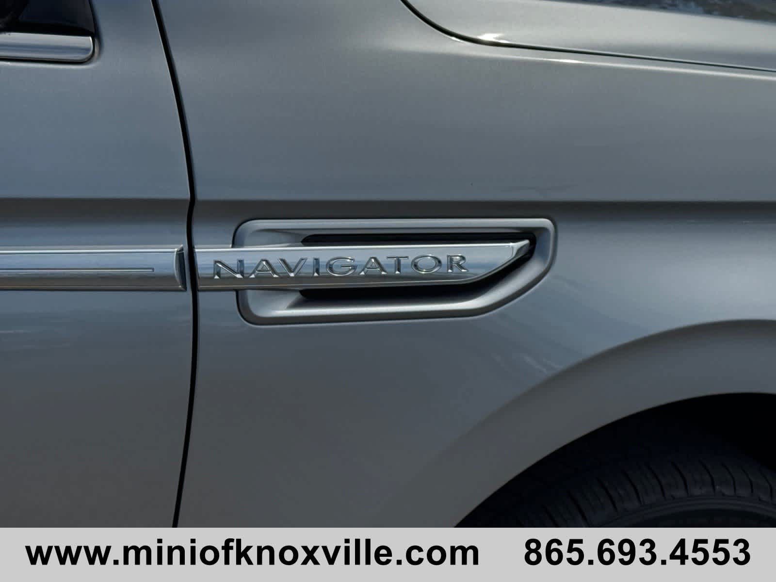 Used 2021 Lincoln Navigator Reserve w/ Luxury Package AWD/4WD image 10