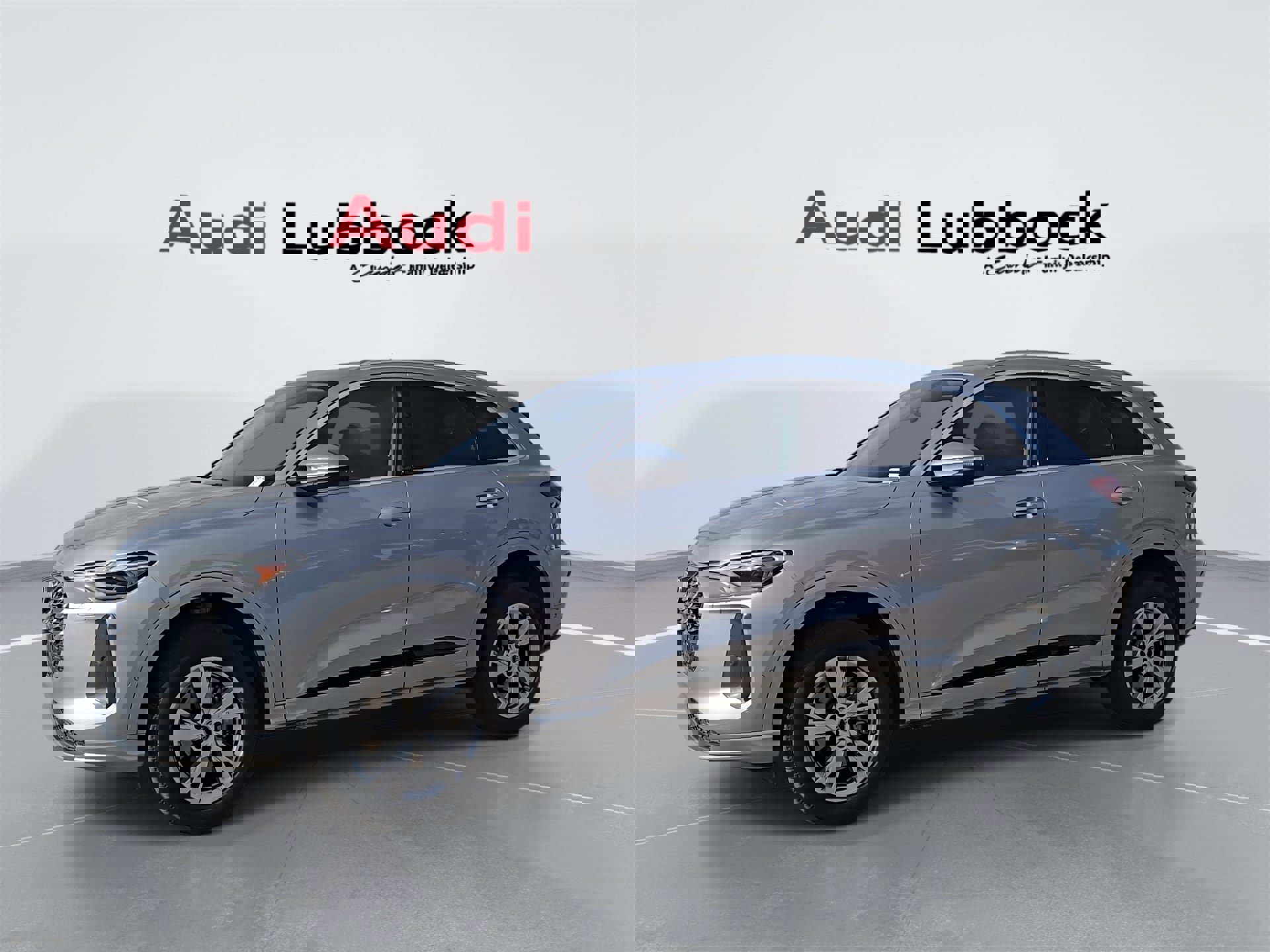 Used 2025 Audi Q5 Premium w/ Convenience Package image 5