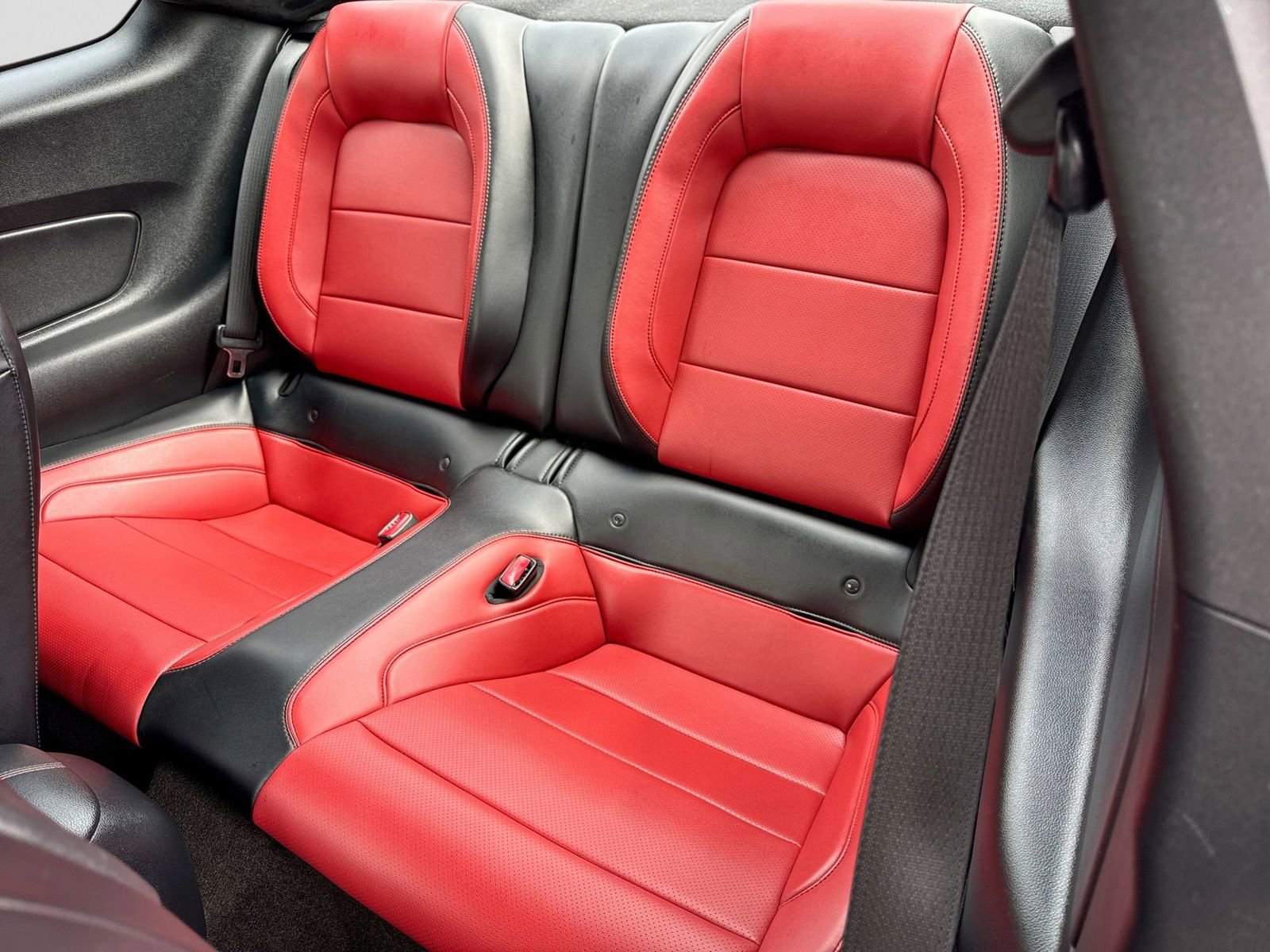 Used 2015 Ford Mustang GT Premium w/ Equipment Group 401A RWD image 17