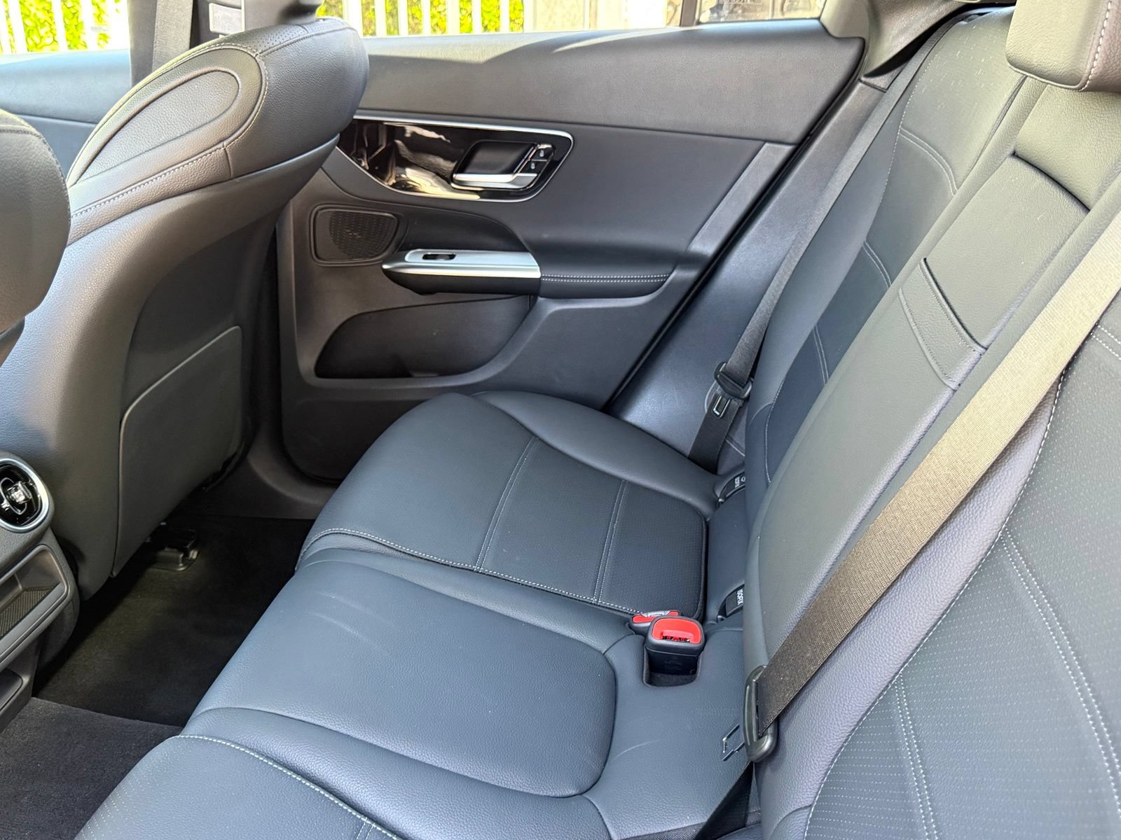 Used 2026 Mercedes-Benz GLC 300 image 40