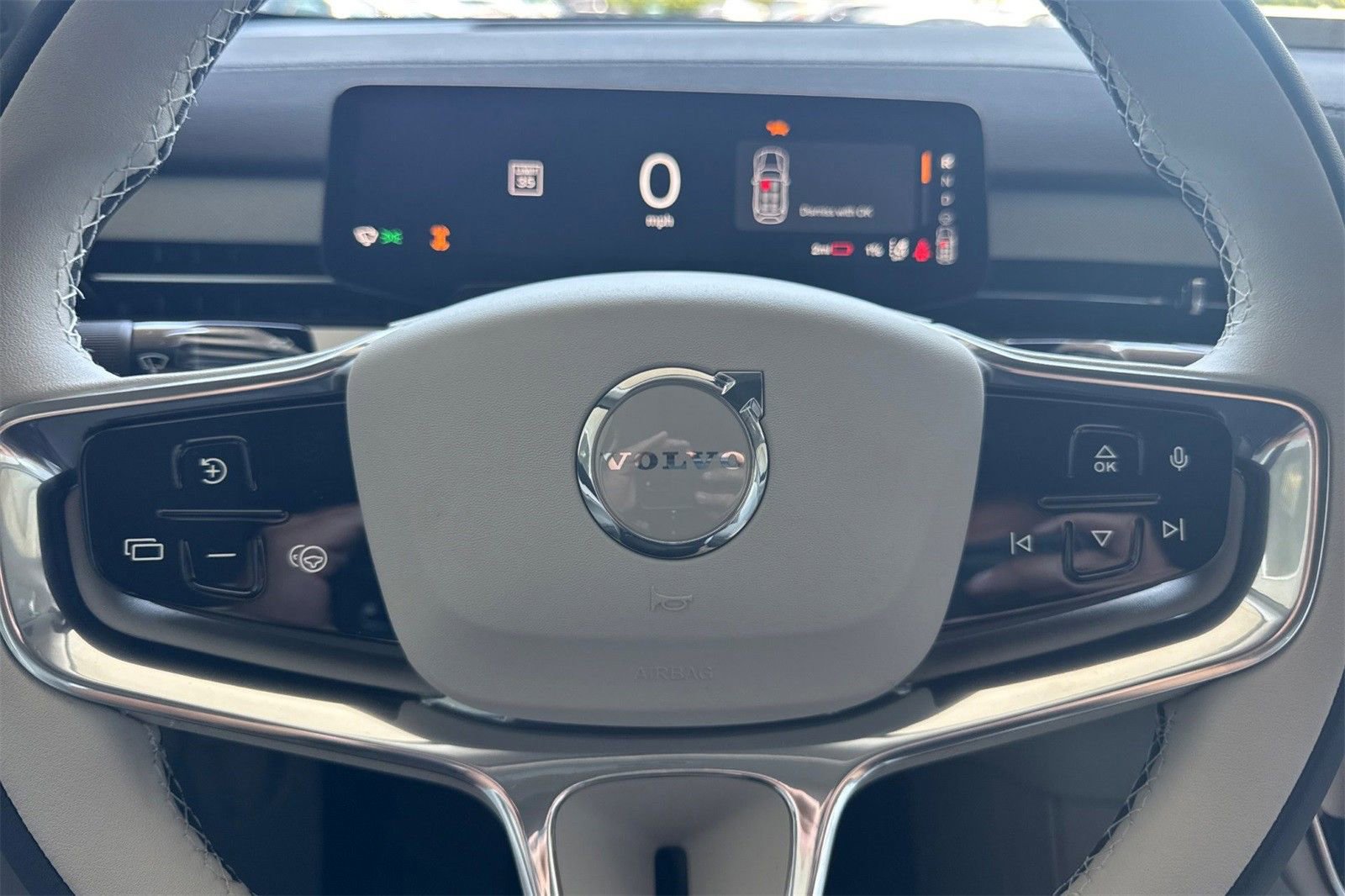 New 2025 Volvo EX90 Plus image 22