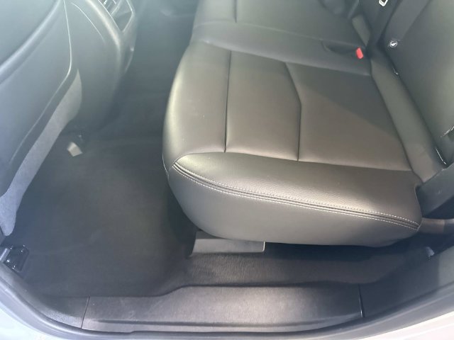 Certified 2024 Cadillac XT5 Luxury w/ LPO, Floor Liner Package AWD/4WD image 57