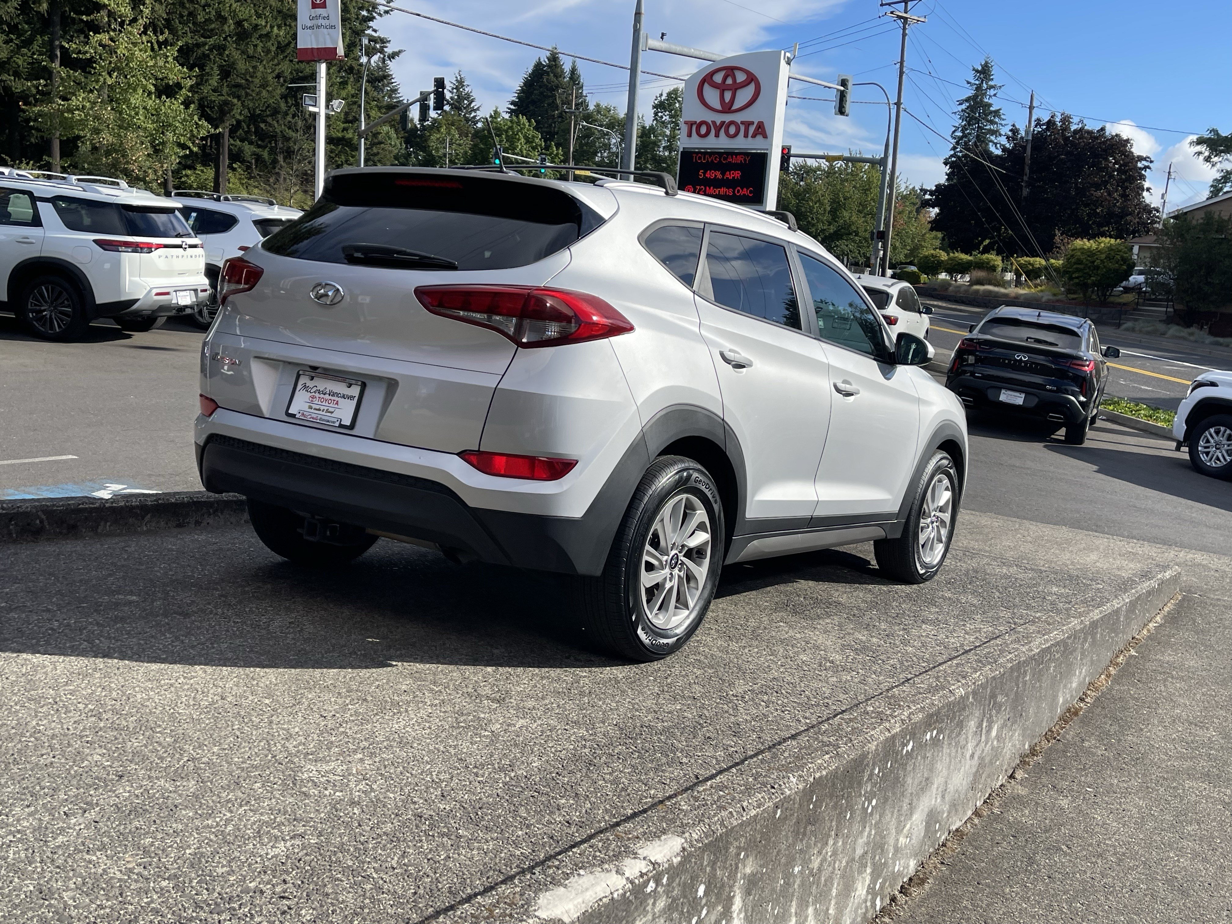Used 2016 Hyundai Tucson SE w/ Option Group 02 FWD image 7