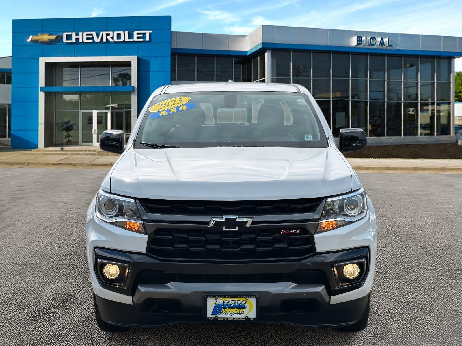 Used 2022 Chevrolet Colorado Z71 image 2