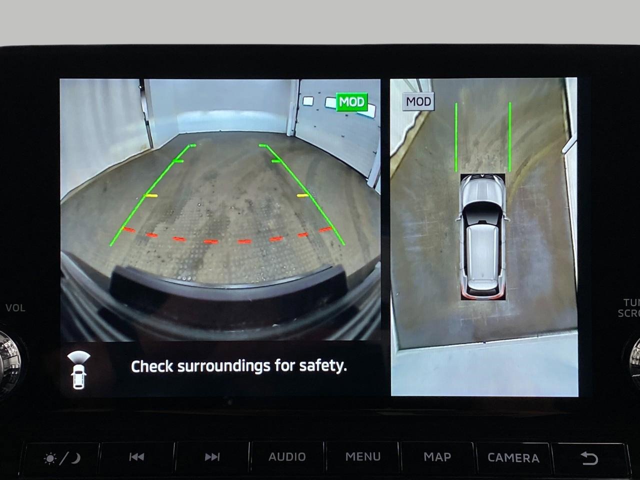 New 2025 Mitsubishi Outlander 4WD Plug-In Hybrid image 25