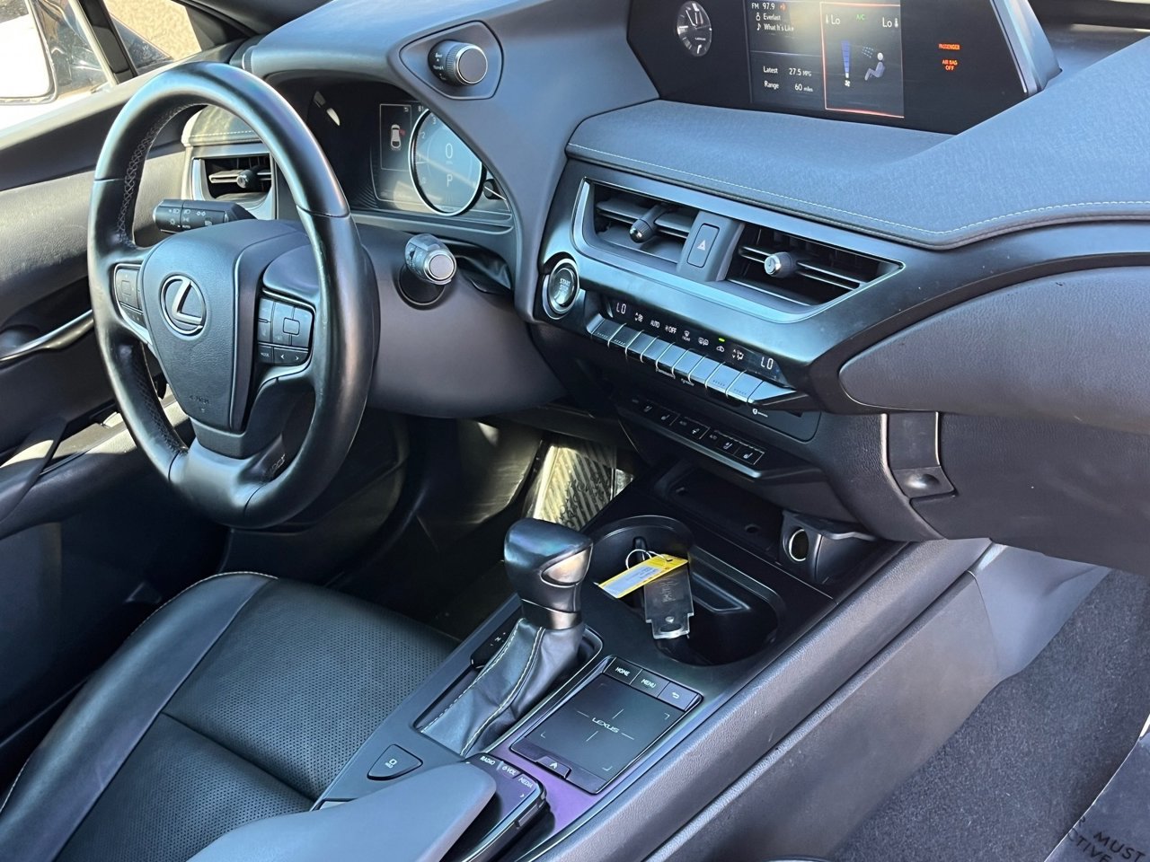 Used 2020 Lexus UX 200 w/ Premium Package FWD image 9