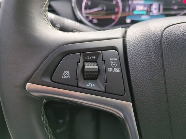 Used 2018 Buick Encore Preferred image 27
