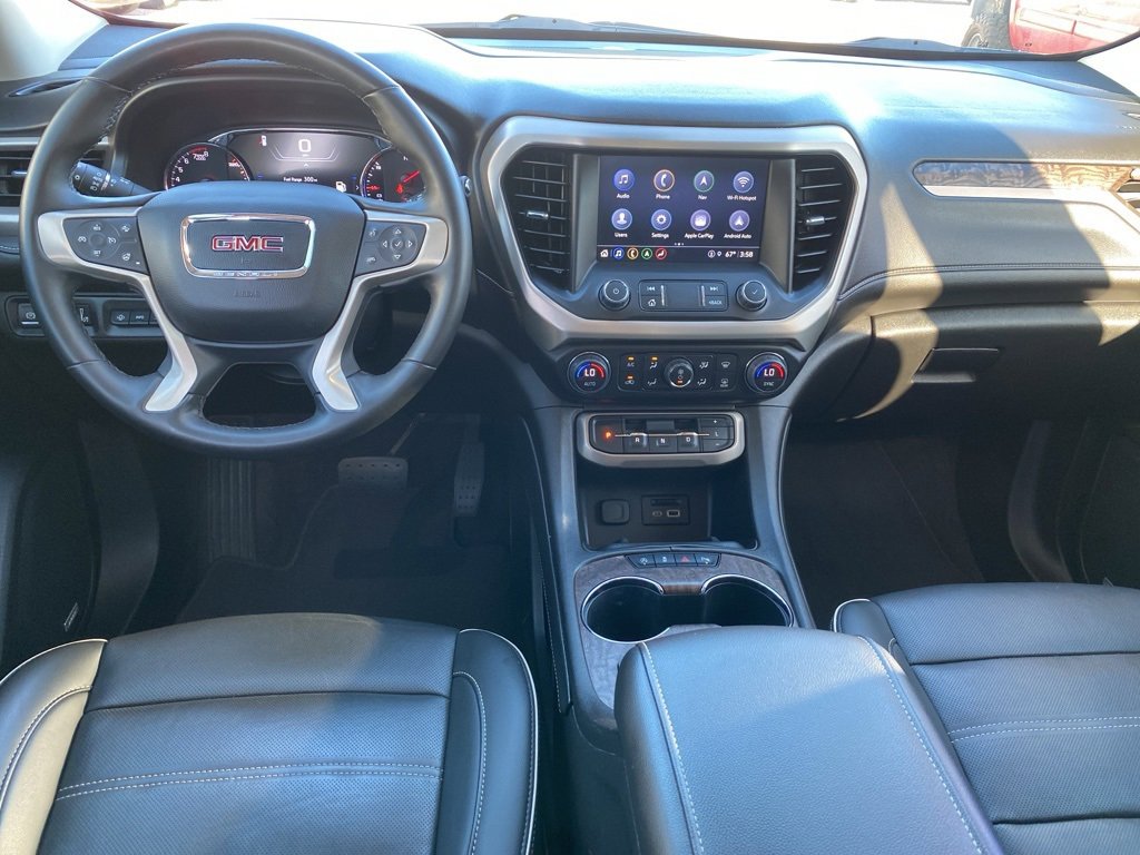 Used 2023 GMC Acadia Denali image 4