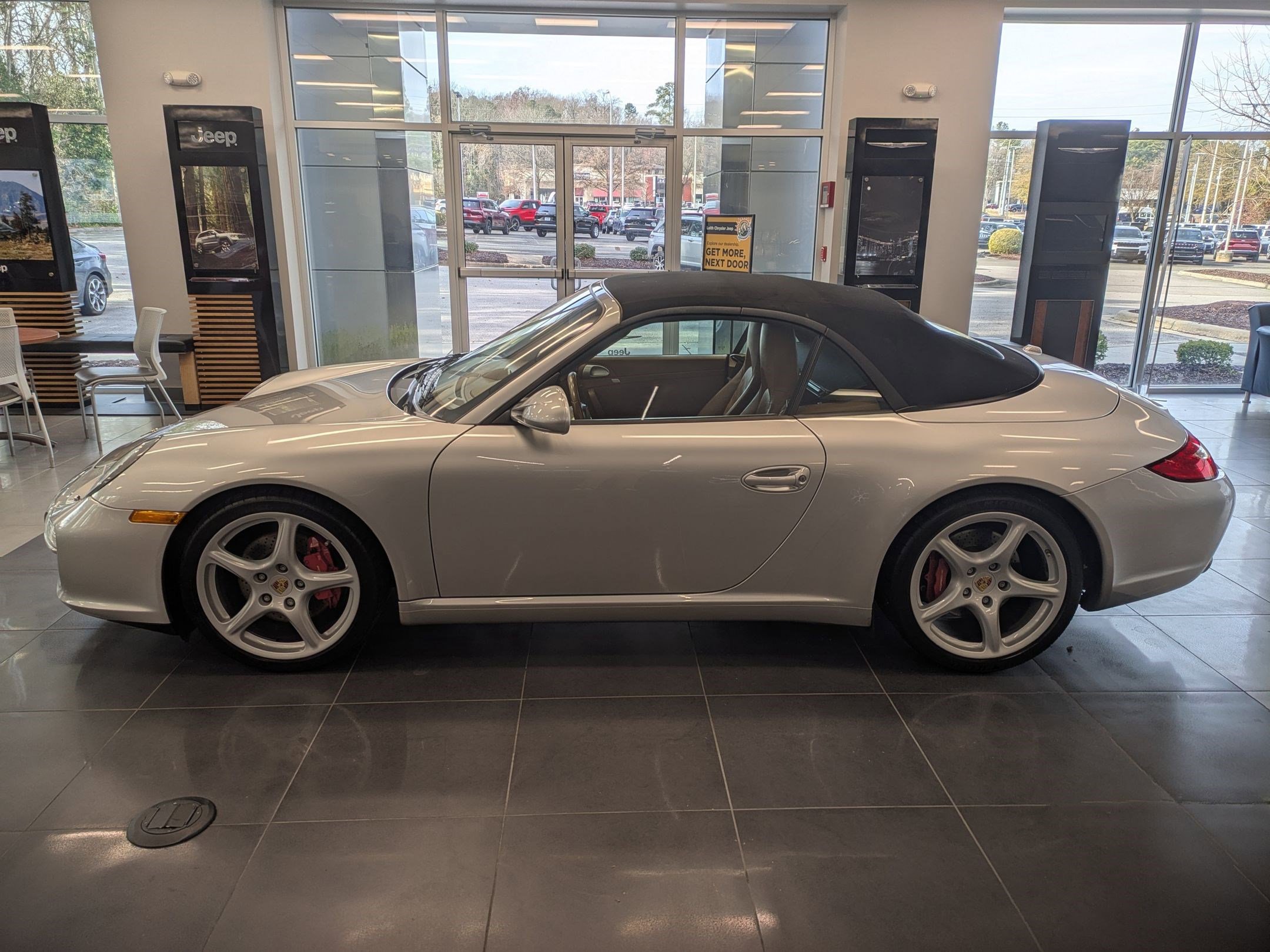 Used 2009 Porsche 911 Carrera S image 8