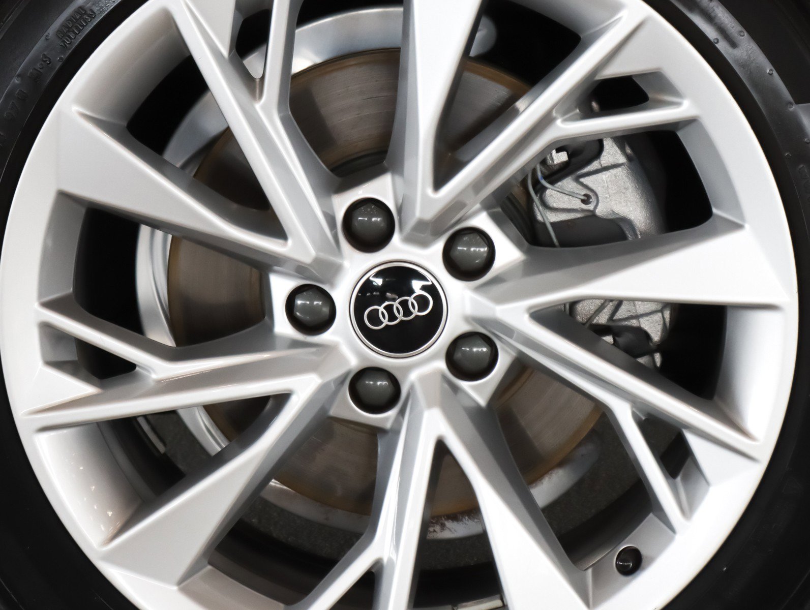 Used 2023 Audi A5 2.0T Premium w/ Convenience Package image 7