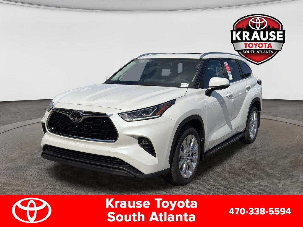 New 2026 Toyota Highlander AWD image 3
