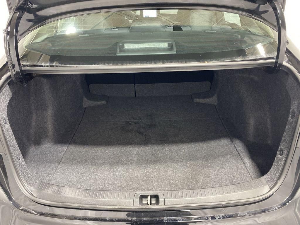 Used 2025 Toyota Corolla LE image 21
