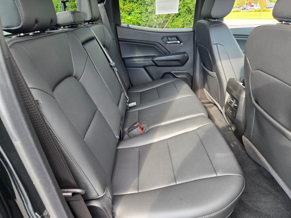 Used 2026 Chevrolet Colorado LT w/ LT Convenience Package AWD/4WD image 10