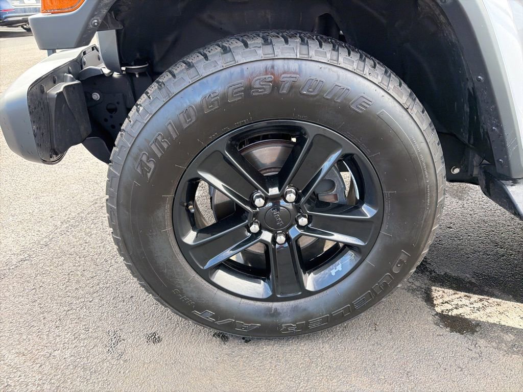 Used 2021 Jeep Wrangler Unlimited Sahara image 10